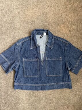 H&M Dark Blue Denim Cropped Shirt with Pockets